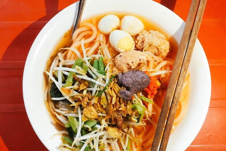 Tour in scooter e street food nella città di Buon Ma Thuot.