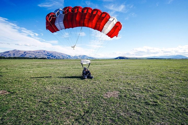 Skydive Mt. Cocinar: más de 45 segundos de caída libre desde 13,000 pies