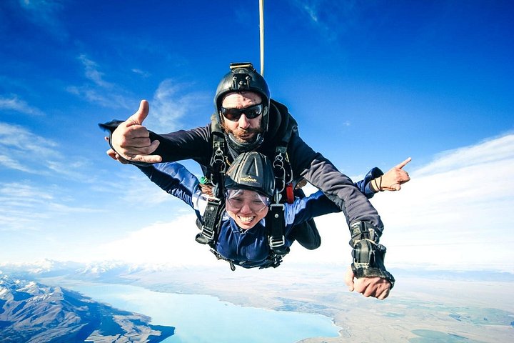 Skydive Mt. Cocinar: más de 45 segundos de caída libre desde 13,000 pies