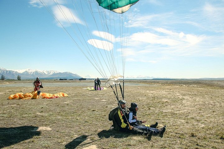 Skydive Mt. Cocinar: más de 45 segundos de caída libre desde 13,000 pies