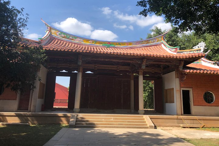 Quanzhou privat tilpasset dagstur: Top attraktioner med frokost