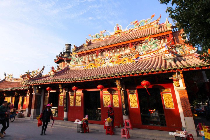 Quanzhou privat tilpasset dagstur: Top attraktioner med frokost