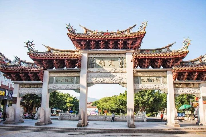 Quanzhou privat tilpasset dagstur: Top attraktioner med frokost