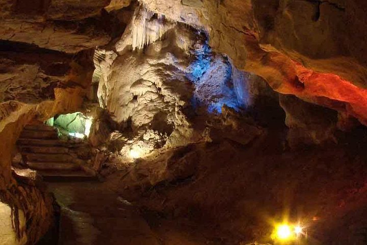 Avventura al Lago Yojoa: cascate, grotte ed esperienza con il cioccolato