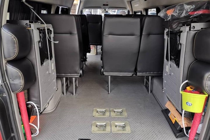 Chauffeur: Kuantan to Singapore Van Transfer