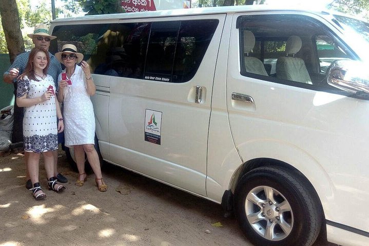 Jaffna (JAF) Luchthaven naar Hikkaduwa City Privétransfer