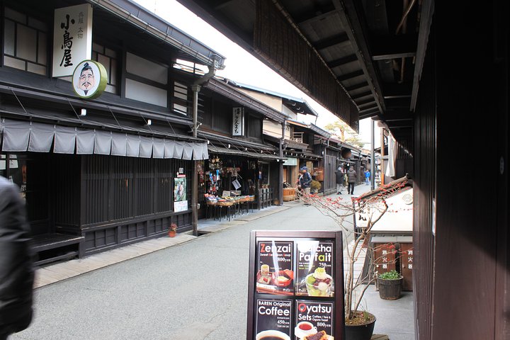 [Visite en bus d'une journée au départ de la gare de Kanazawa] Visite de Shirakawa-go/Takayama en bus Platinum Route