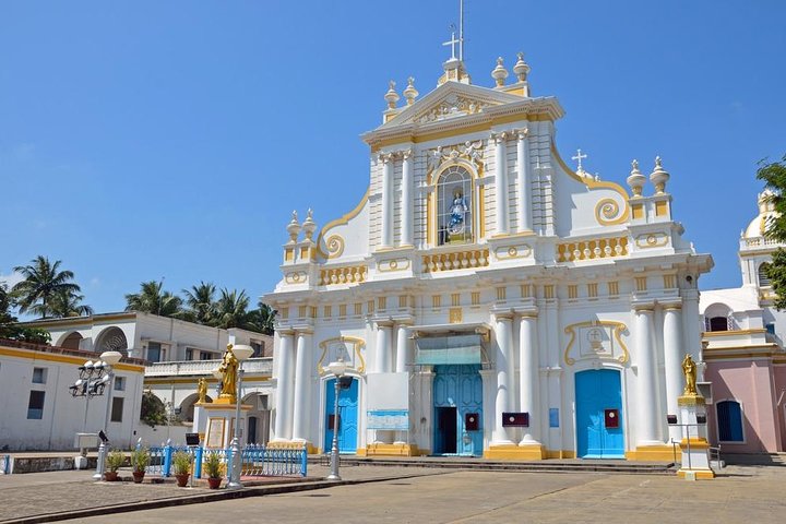 Viaje de Mahabalipuram y Pondicherry desde Chennai con 01 noche de alojamiento