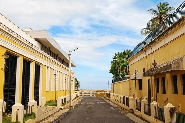 Viaje de Mahabalipuram y Pondicherry desde Chennai con 01 noche de alojamiento