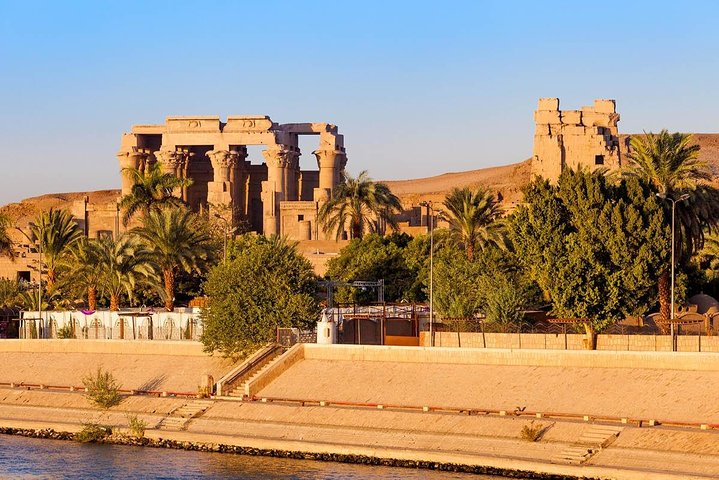 Day Trip To Luxor From Cairo By Plane