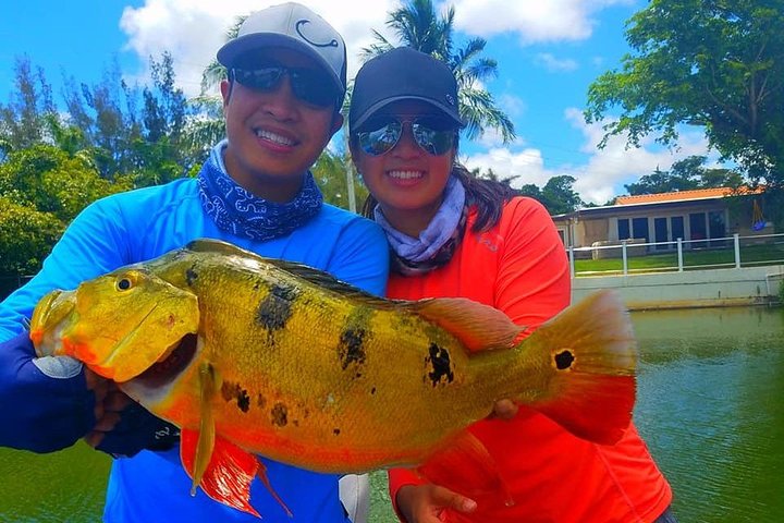 Private Peacock Bass Fishing Charter i nærheten av Boca Raton