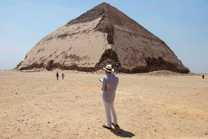 Tour privado de día completo Pirámides de Giza Sakkara Memphis Dahshur