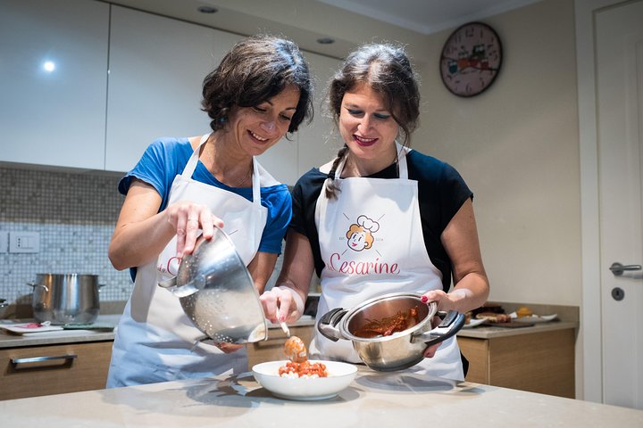 Clase de Pasta y Tiramisu para grupos pequeños en Rimini por Cesarine