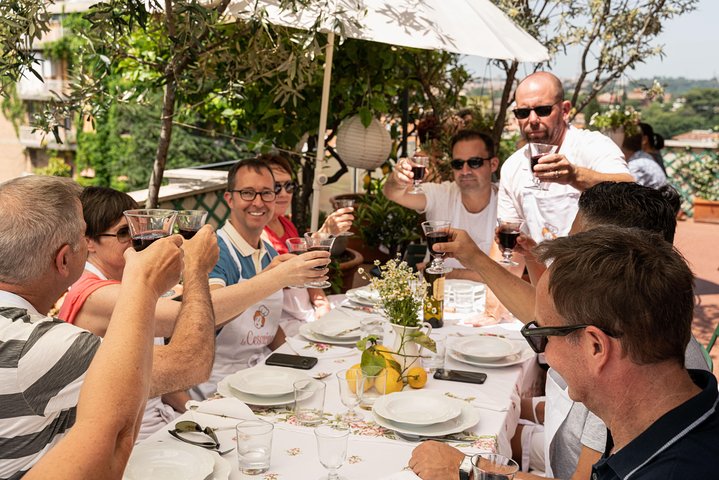 Clase de Pasta y Tiramisu para grupos pequeños en Rimini por Cesarine