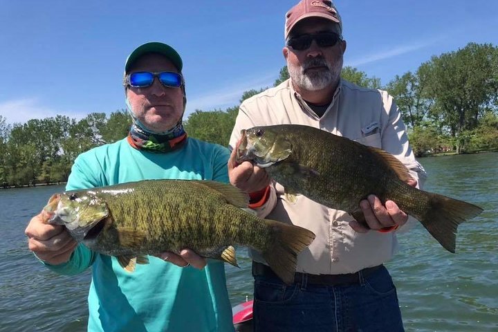 Private Lake Erie Smallmouth Bass Fishing Charters