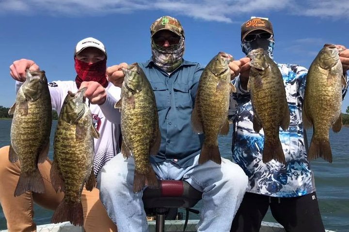 Private Lake Erie Smallmouth Bass Fishing Charters