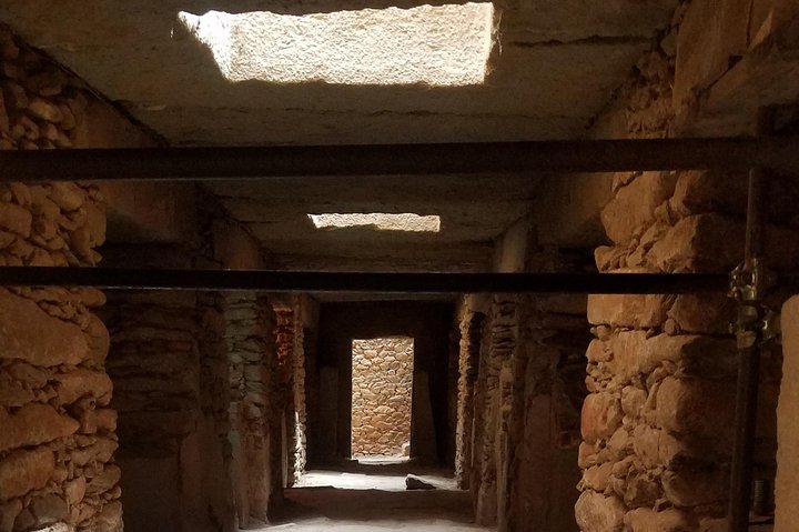 Axum: obeliscos altos e esculpidos, relíquias do antigo Reino de Aksum.