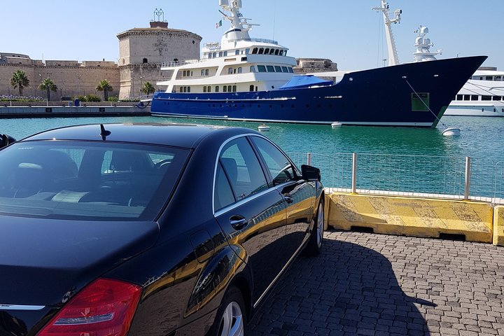 Traslado Privado Civitavecchia : Del Puerto al Aeropuerto de Roma
