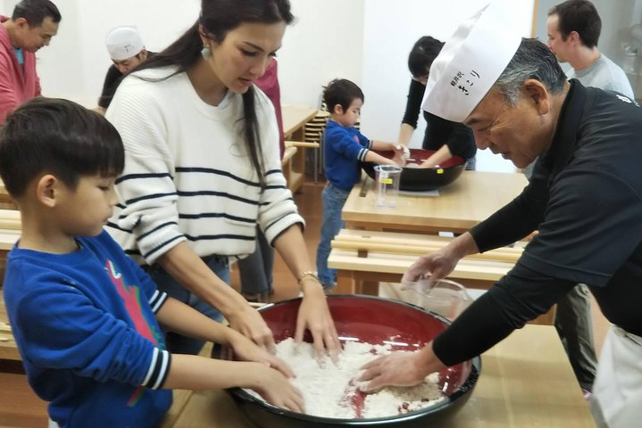 Opplev lokal Soba Making i Karuizawa