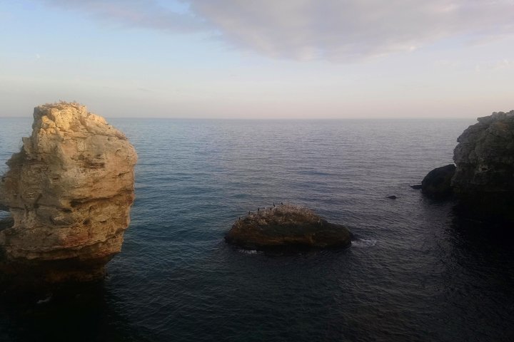 Descubre acantilados y mitos de la costa búlgara del norte del Mar Negro