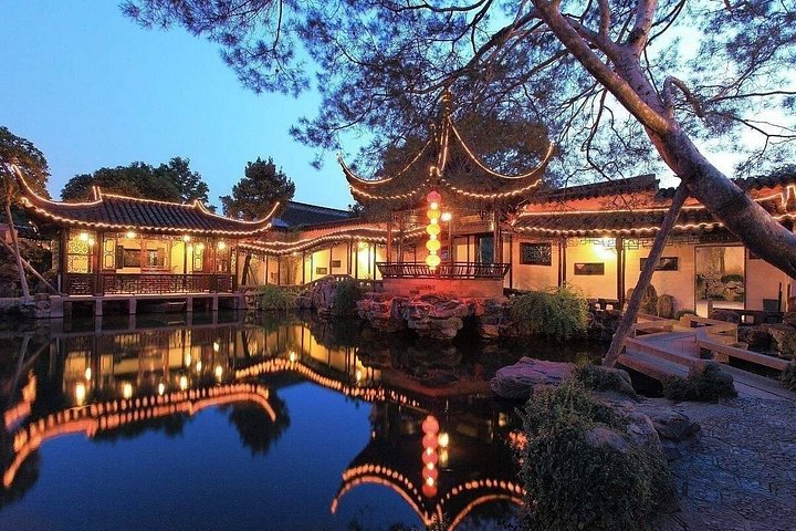 Private Suzhou Night Tour: Meister des Netzgartens, alter Kanal mit Abendessen