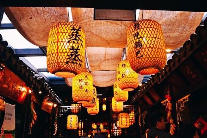 Private Suzhou Night Tour: Meister des Netzgartens, alter Kanal mit Abendessen