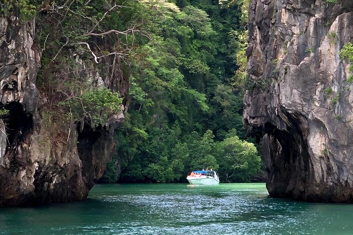 Krabi Hong Island Tour: barco privado de cauda longa
