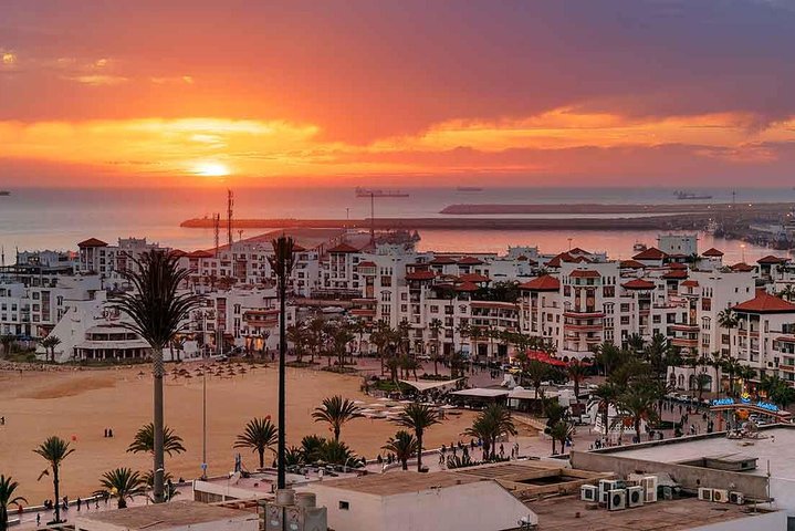 Traslado privado de Agadir desde Mirleft al aeropuerto de Agadir (AGA)