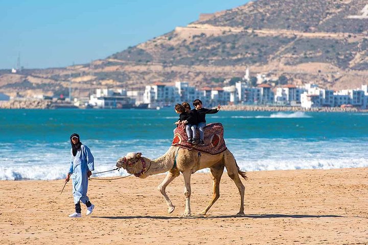 Traslado privado de Agadir desde Mirleft al aeropuerto de Agadir (AGA)