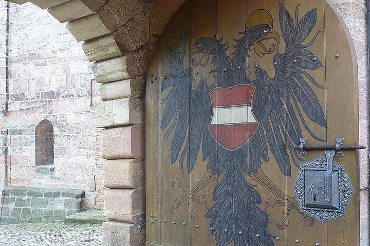 Tour della città vecchia di Norimberga e dei campi da rally nazisti con pausa pranzo