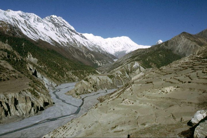 Tour privado de trekking por el circuito de Annapurna de 8 días