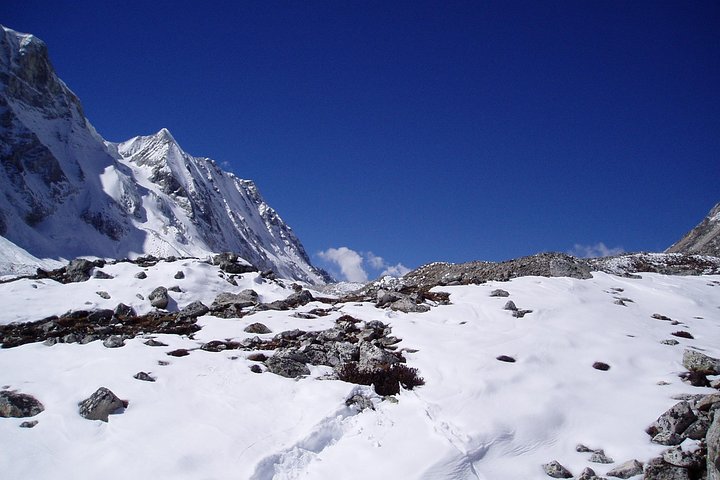 Tour privado de trekking por el circuito de Annapurna de 8 días