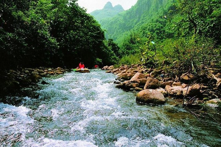 Visite privée du canyon Gulong avec pont de verre et chutes d'eau au départ de Guangzhou