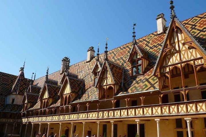 Excursão de dia inteiro para grupos pequenos de Côte de Nuits, Côte de Beaune vinhas e Beaune bairro histórico