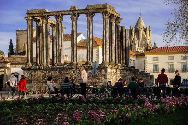 Privat tur: Evora, Elvas och Badajoz (Spanien) dagstur från Lissabon