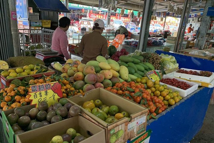 Visita guidata a piedi per vivere la vita di un Hainanese locale