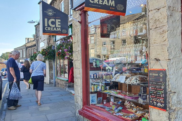 CHESTER: Yorkshire Adventure - Sightseeing Day Trip Tour