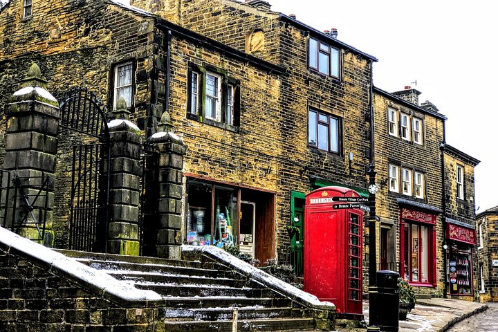 CHESTER: Yorkshire Adventure - Sightseeing Day Trip Tour