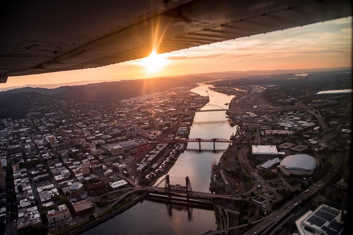 Visite aérienne du centre-ville de Portland par Envi Adventures