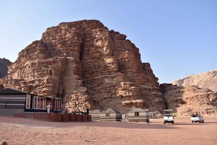 De Petra a Wadi Rum, luego de regreso a Ammán o al aeropuerto.