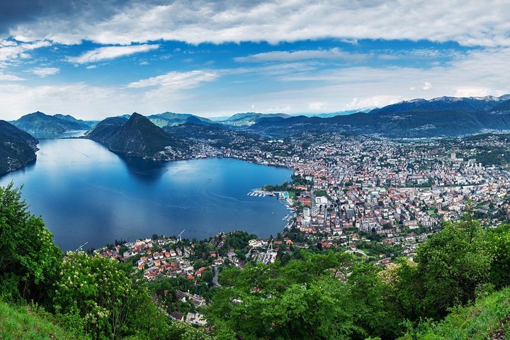 Como, Lugano e Bellagio: Crociera esclusiva - due paesi in un giorno