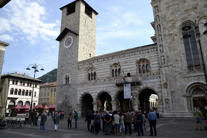 Como, Lugano e Bellagio: Crociera esclusiva - due paesi in un giorno