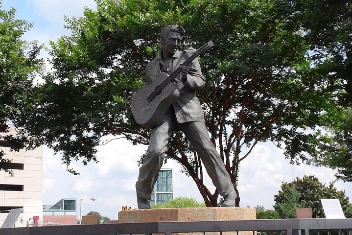Elvis Presley Birthplace Park i Tupelo med transport från Memphis