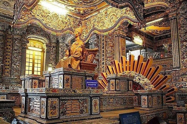 Hue City Sightseeing Privat bil med engelsktalende sjåfør