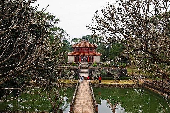 Hue City Sightseeing Privat bil med engelsktalende sjåfør