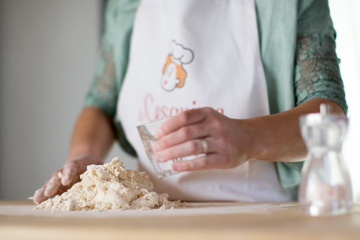 Pasta maken bij een local thuis met proeverij in Aosta