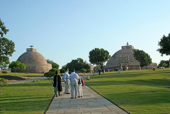 Privédaagse tour van Sanchi en Udayagiri vanuit Bhopal