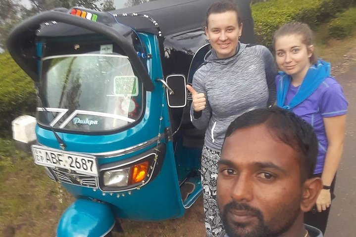 Adamspeak para hatton tuktuk Serviço