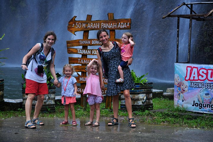 Tour cultural de Sumatra occidental con alojamiento 4 días 3 noches
