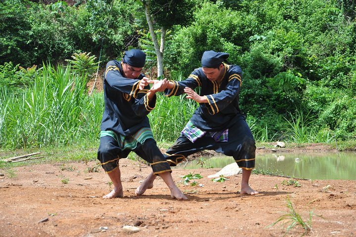 Tour cultural de Sumatra occidental con alojamiento 4 días 3 noches
